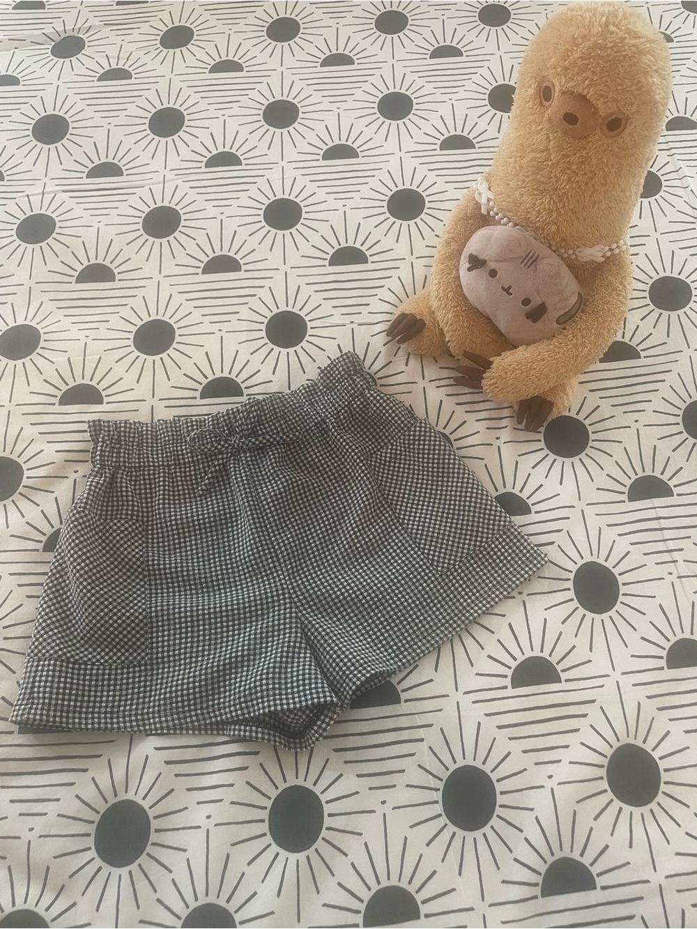 Sweet F21 Black/White Gingham Ruffled Waist Shorts (Girl’s Sz 9/10)/FINAL PRICED
